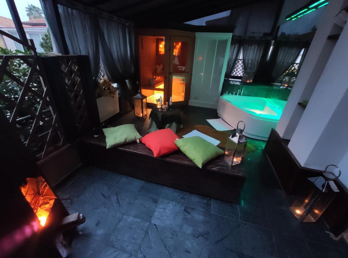 Hotel Memory Ріміні Екстер'єр фото