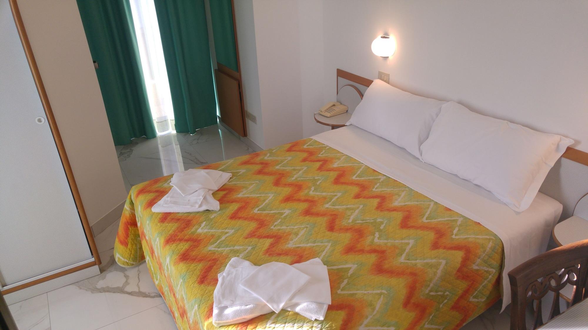 Hotel Memory Ріміні Екстер'єр фото