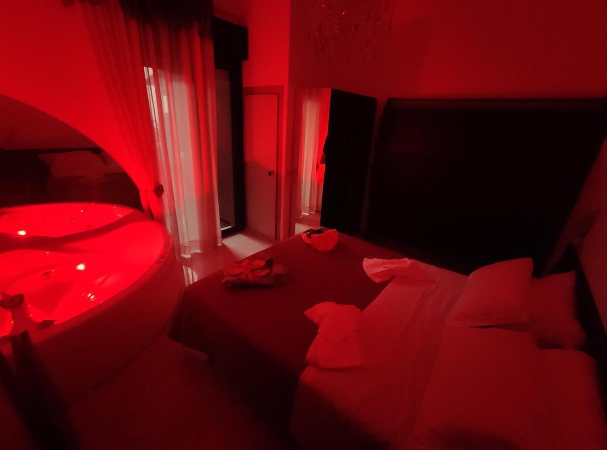 Hotel Memory Ріміні Екстер'єр фото