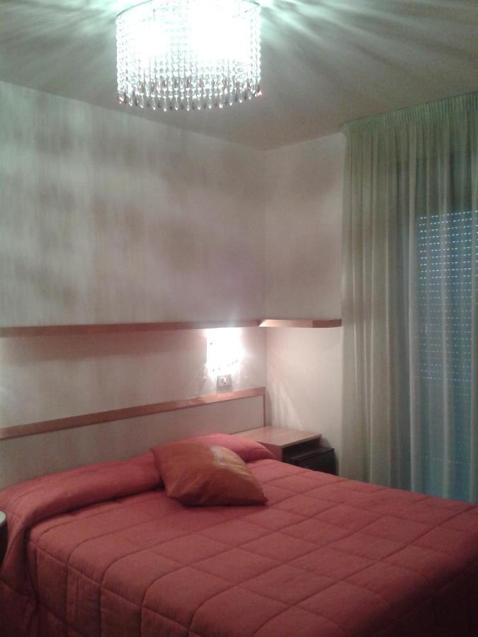 Hotel Memory Ріміні Екстер'єр фото